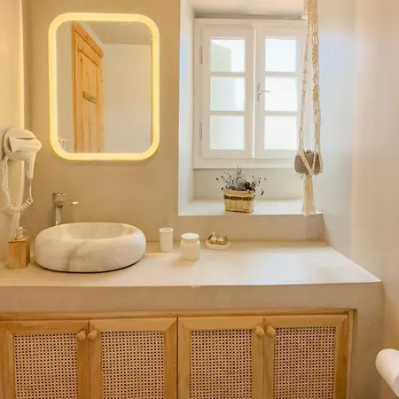 Hotel Cunda Ilios *